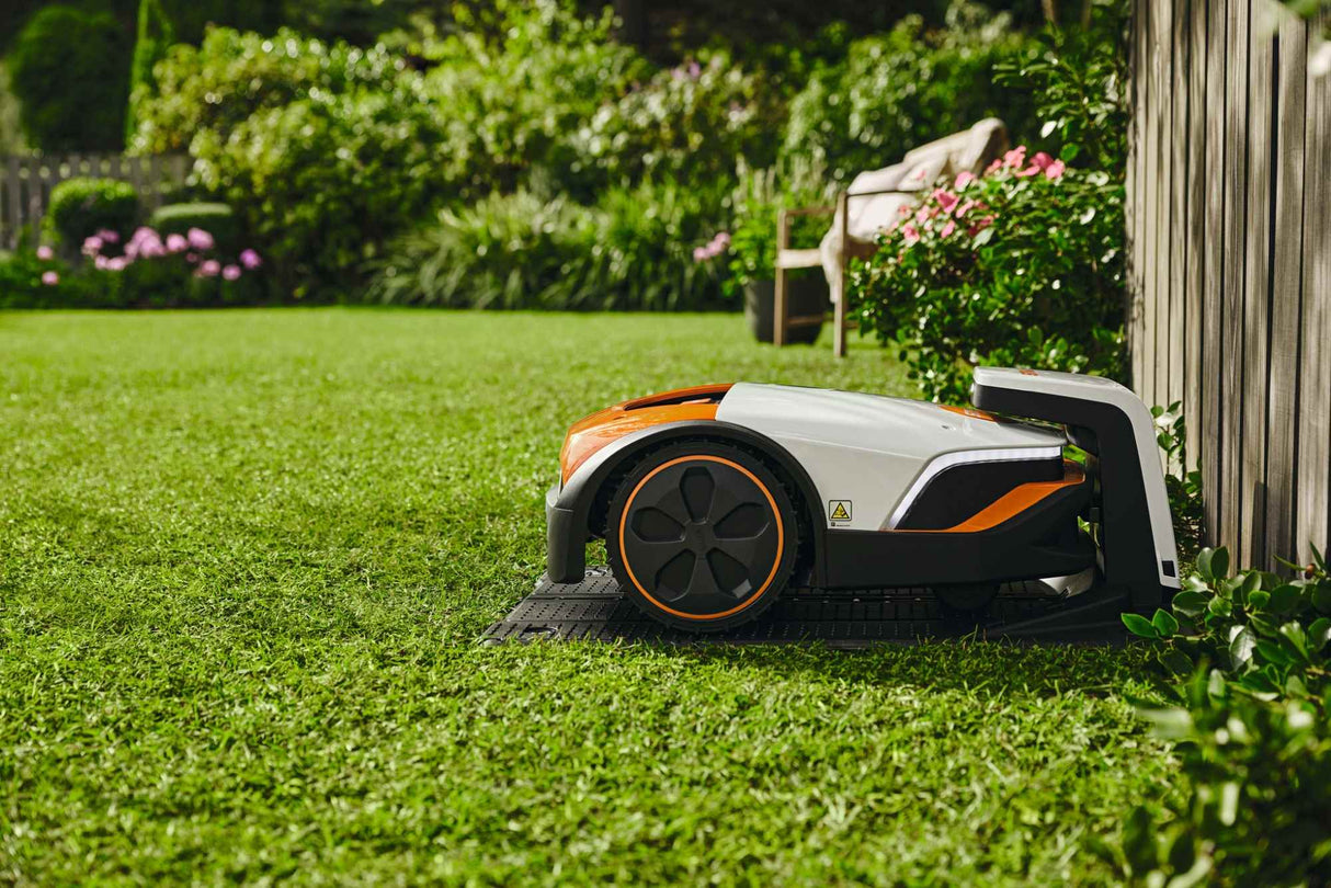 STIHL Mähroboter iMOW 7 - Versandrückläufer