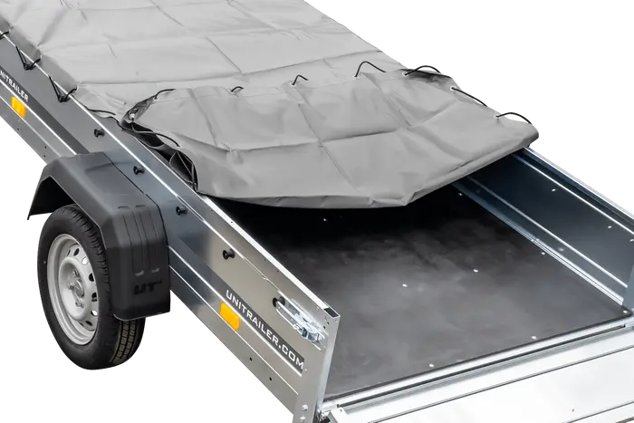 Robuster Kipp-PKW-Anhänger Garden Trailer 230 KIPP: Kompakt, verzinkt, mit Flachplane, Stützrad.