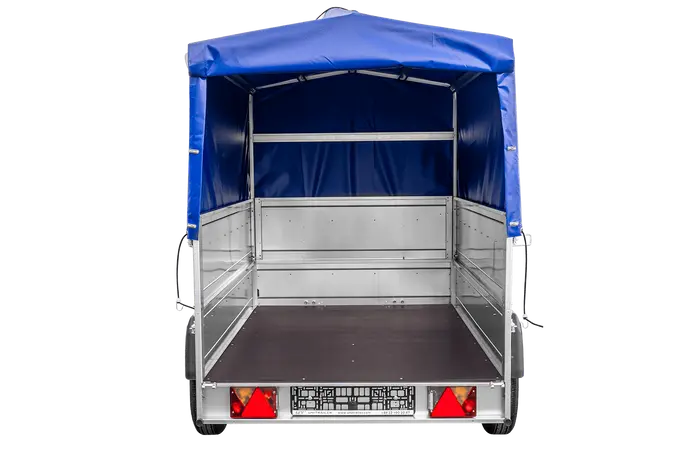 Vielseitiger UNITRAILER Garden 230 FD PKW-Anhänger mit hohen Bordwänden und blauer Plane